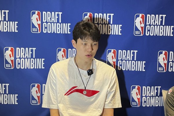 王健谈未进小绿屋球员：杨瀚森有机会进首轮&理查德森之子肯定进
