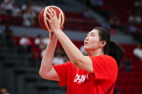 ：张子宇恐继续缺席今晚与澳大利亚女篮第二场赛前热身  赛