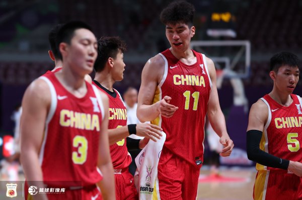 中国男篮12人皆有积分  进账&总积分  破百 大胜印度31分