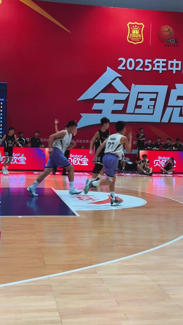 小篮球赛  总决赛  最后热血2分钟 广东壹加壹和湖南地质打出了NBA的感觉