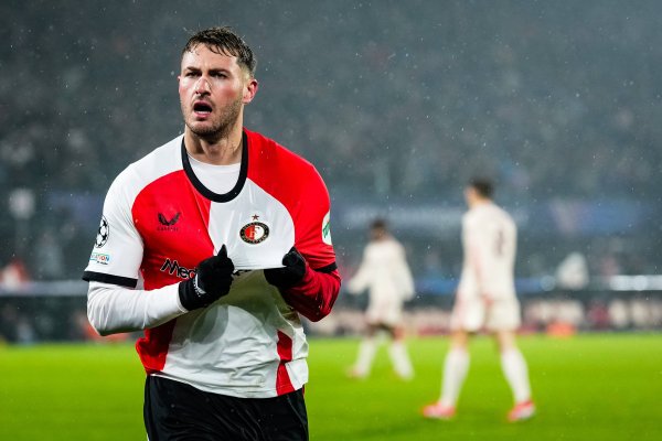 费耶诺德官方：希门尼斯将在周六重返球队主场作战  ，向球迷正式告别