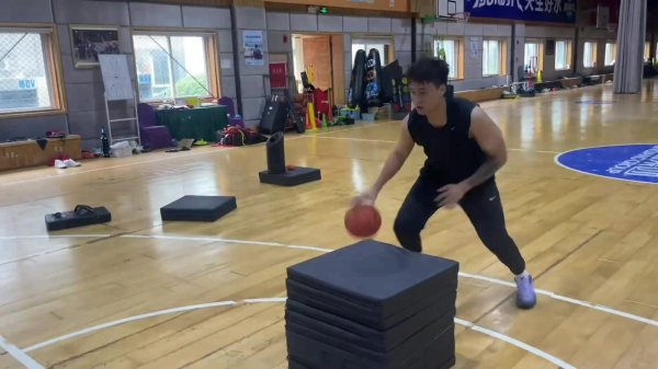 赵睿晒练习  视频：尊重所有声音 但只成为自己 不至于前 不止于此