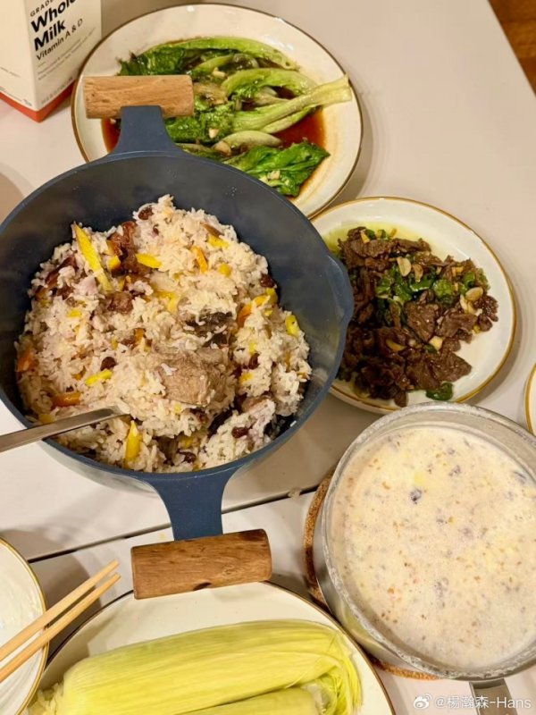 自己动手丰衣足食!杨瀚森晒中国菜配文:🍳家的味道 自己动手丰衣足食!杨瀚森晒中国菜配文:🍳家的味道