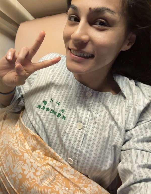 迪拉娜：生病住院 身上痛到不行 祝各位强健  平安 才是最大的幸福