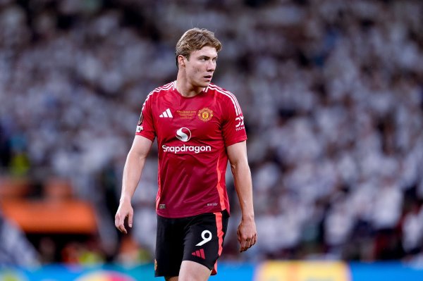 重返意甲!迪马:那不勒斯与霍伊伦达初步协议 预计租借+选择买断 重返意甲!迪马:那不勒斯与霍伊伦达初步协议 预计租借+选择买断