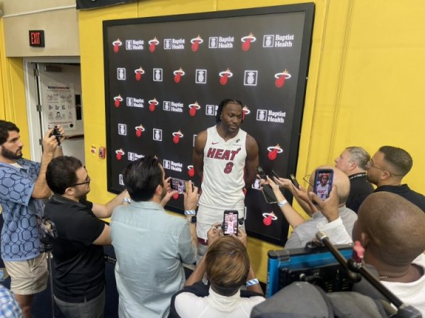 阿丘瓦谈重返热火:非常兴奋 我和球队的适配度非常高 阿丘瓦谈重返热火:非常兴奋 我和球队的适配度非常高