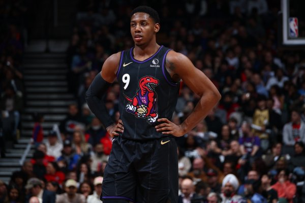 巴雷特谈目标:赢更多赛事 打进季后赛 向总第一名 发起冲击 巴雷特谈目标:赢更多赛事 打进季后赛 向总第一名 发起冲击