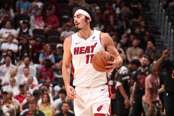 斯波：哈克斯身体竞技状态  很好一直在打磨技术 关键在于提升决策能力