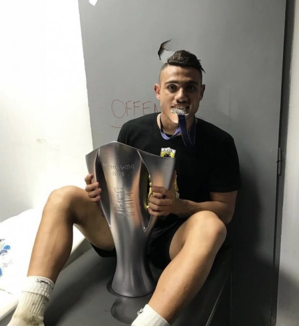 罗马诺:塞萨洛尼基已向蓝十字报价基高马吉斯,谈判正在进行中 罗马诺:塞萨洛尼基已向蓝十字报价基高马吉斯,谈判正在进行中