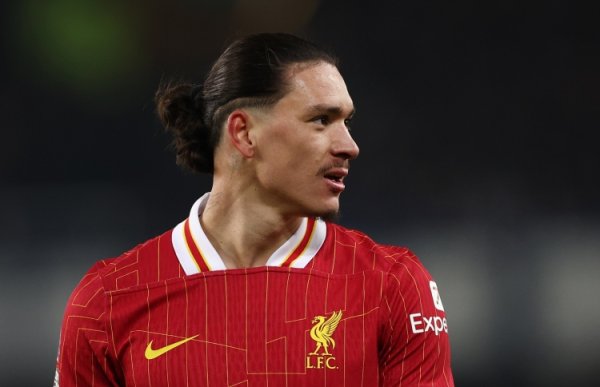 罗马诺:新月与努涅斯队伍 仍在继续谈判,双方在讨论个人条款 罗马诺:新月与努涅斯队伍 仍在继续谈判,双方在讨论个人条款