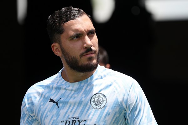 谢尔基:想赢得今年所有赛事 ,想与队友一同享受快乐 谢尔基:想赢得今年所有赛事 ,想与队友一同享受快乐