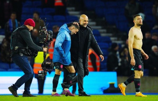 瓜帅:福登在前场球员身后真的很有威胁,他在危险区域 附近表现非常完美 瓜帅:福登在前场球员身后真的很有威胁,他在危险区域 附近表现非常完美