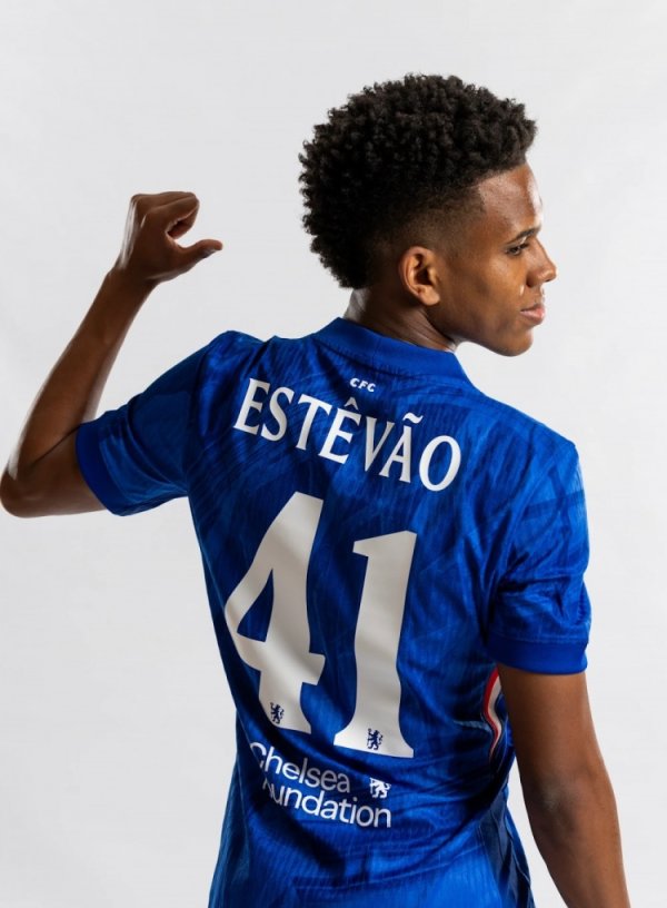 切尔西官方:新援埃斯特旺新赛季身披41号运动活动 服 切尔西官方:新援埃斯特旺新赛季身披41号运动活动 服
