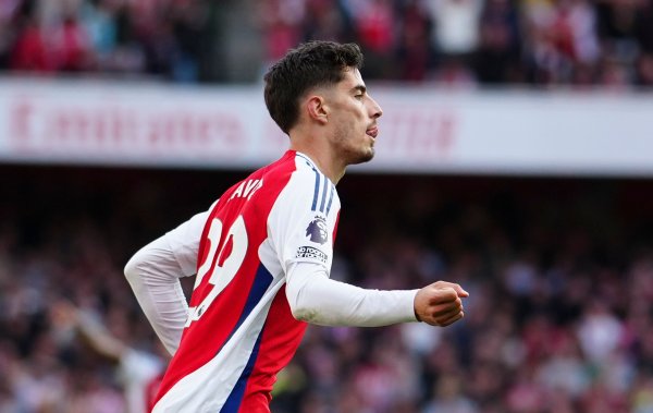 记者:上一场缺战的哈弗茨、卡拉菲奥里、尼尔森加入 阿森纳练习 记者:上一场缺战的哈弗茨、卡拉菲奥里、尼尔森加入 阿森纳练习