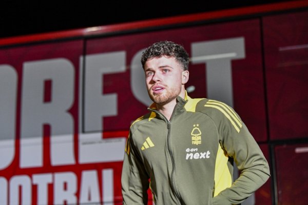 内科：古代足球    最终要看得分  说话，我们创造了大量机会却未能把握住