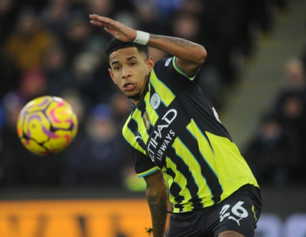 天空体育:热刺与曼城商谈萨维尼奥转会,但曼城不想出售球员 天空体育:热刺与曼城商谈萨维尼奥转会,但曼城不想出售球员