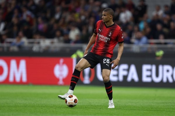 缘分!米兰原希望2500万欧将佳夫卖给科莫,如今4000万欧卖给纽卡 缘分!米兰原希望2500万欧将佳夫卖给科莫,如今4000万欧卖给纽卡