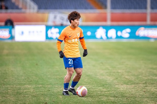 表现差惹争议!谢文能本场24次丢失球权+多次传送球 错误 表现差惹争议!谢文能本场24次丢失球权+多次传送球 错误