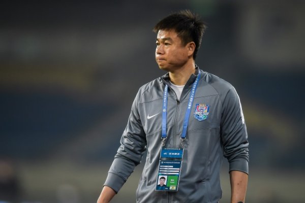 津媒:津门虎主帅于根伟结束治疗,巴顿缺席球队合练 津媒:津门虎主帅于根伟结束治疗,巴顿缺席球队合练