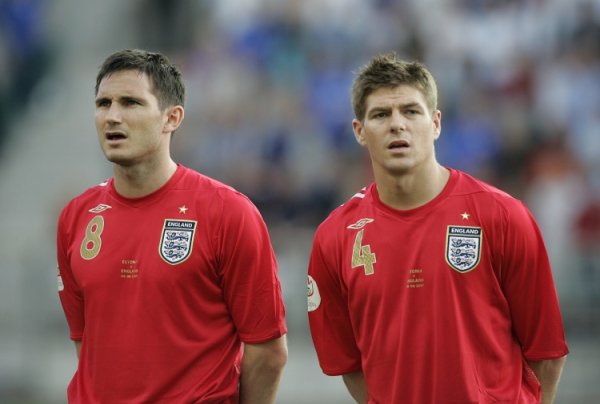 三狮黄金一代为何成绩糟糕?杰拉德:我们都幼稚、自负而且不团结 三狮黄金一代为何成绩糟糕?杰拉德:我们都幼稚、自负而且不团结