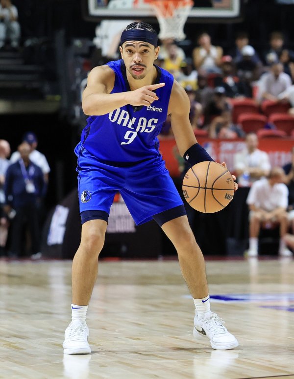 12助！瑞安-内姆哈德：攻击  空间开阔 能向球队证明能力意义重大