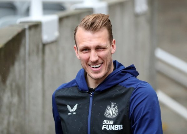 丹-伯恩:我在上轮英超手部骨裂 ,但我可以参加接下来的世预赛 丹-伯恩:我在上轮英超手部骨裂 ,但我可以参加接下来的世预赛