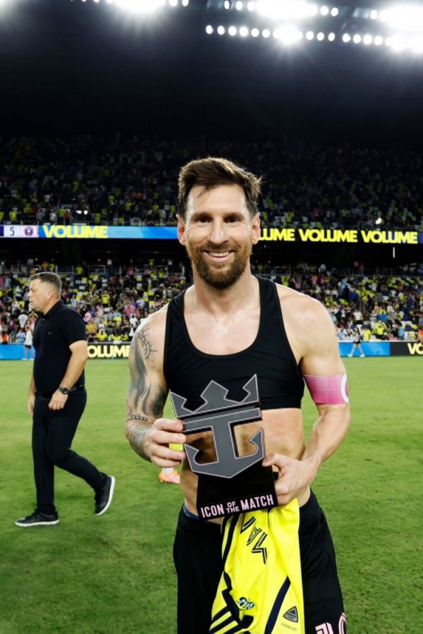 3球1助！梅西当选迈阿密国际vs纳什维尔最佳球员