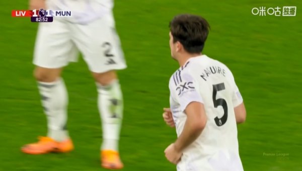 英超导播懂球！马奎尔致胜球  前转播镜头给他5秒特写，15秒后就得分